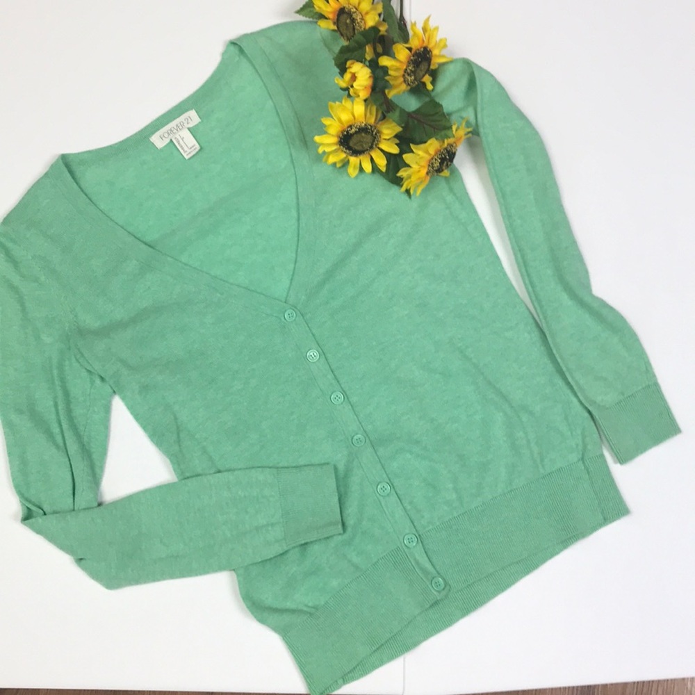 Forever 21. Women’s cardigan